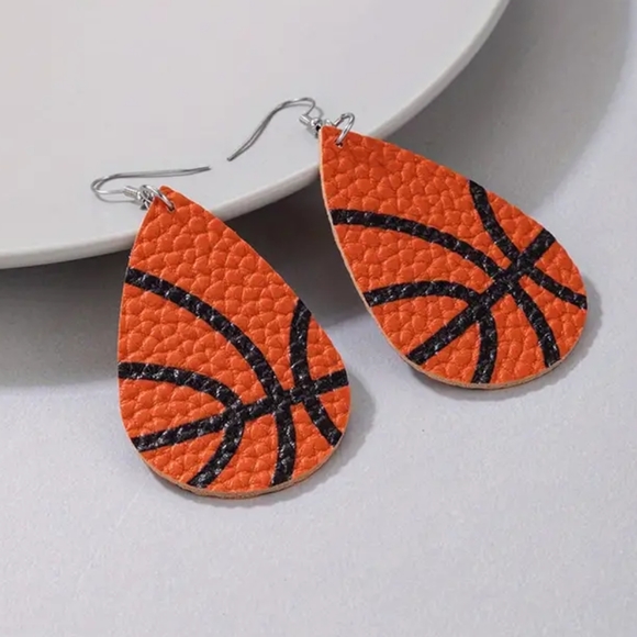 BASKETBALL 🏀 EARRINGS - Picture 7 of 8